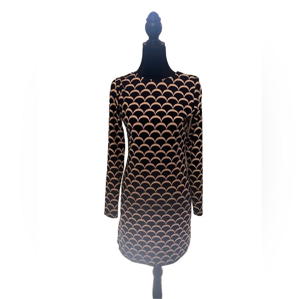 NWOT Julie Brown long sleeve navy and white dress size S excellent condition!